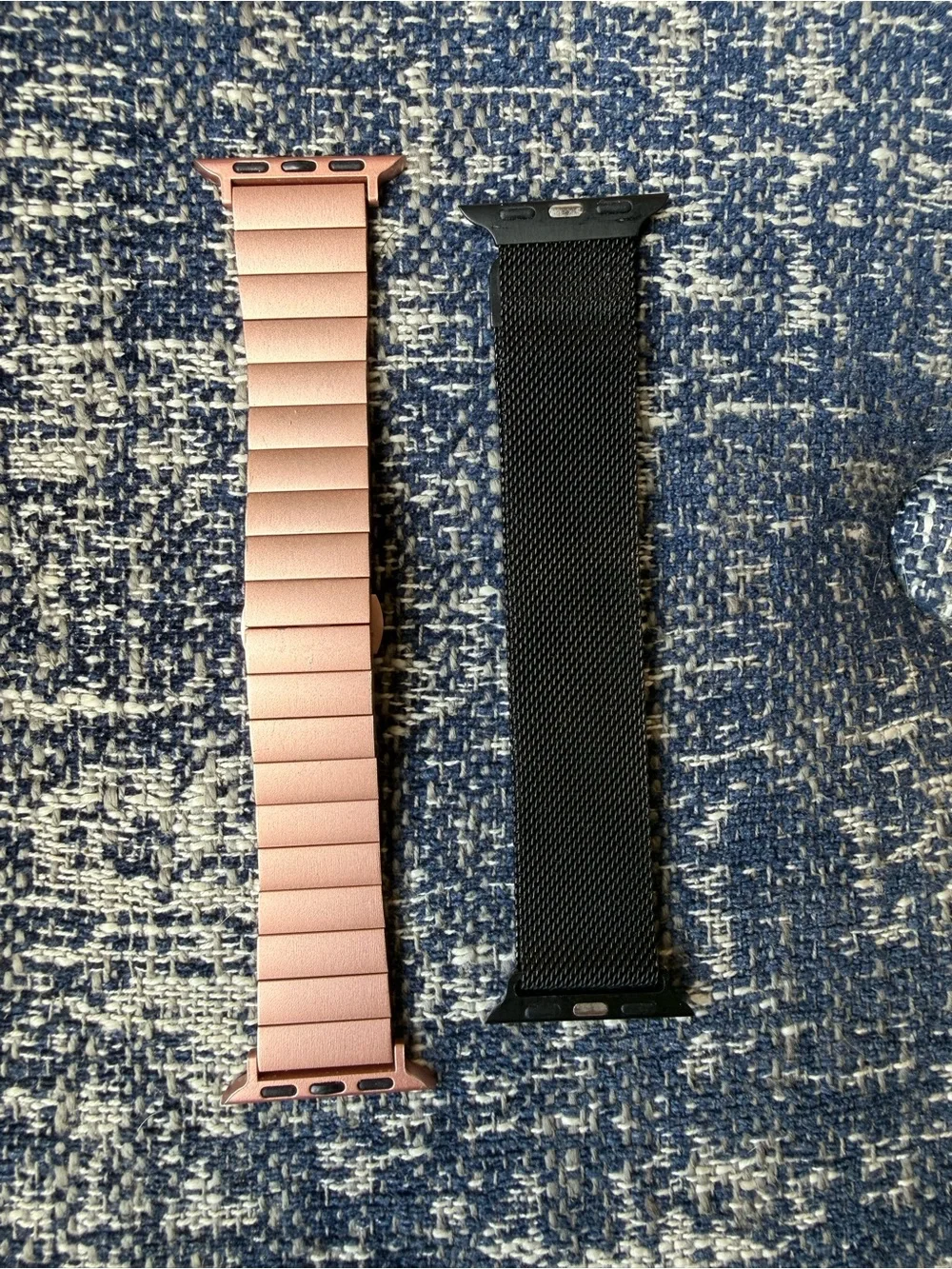 Rose Gold and Black Stainless Steel Smartwatch Bands in 40mm